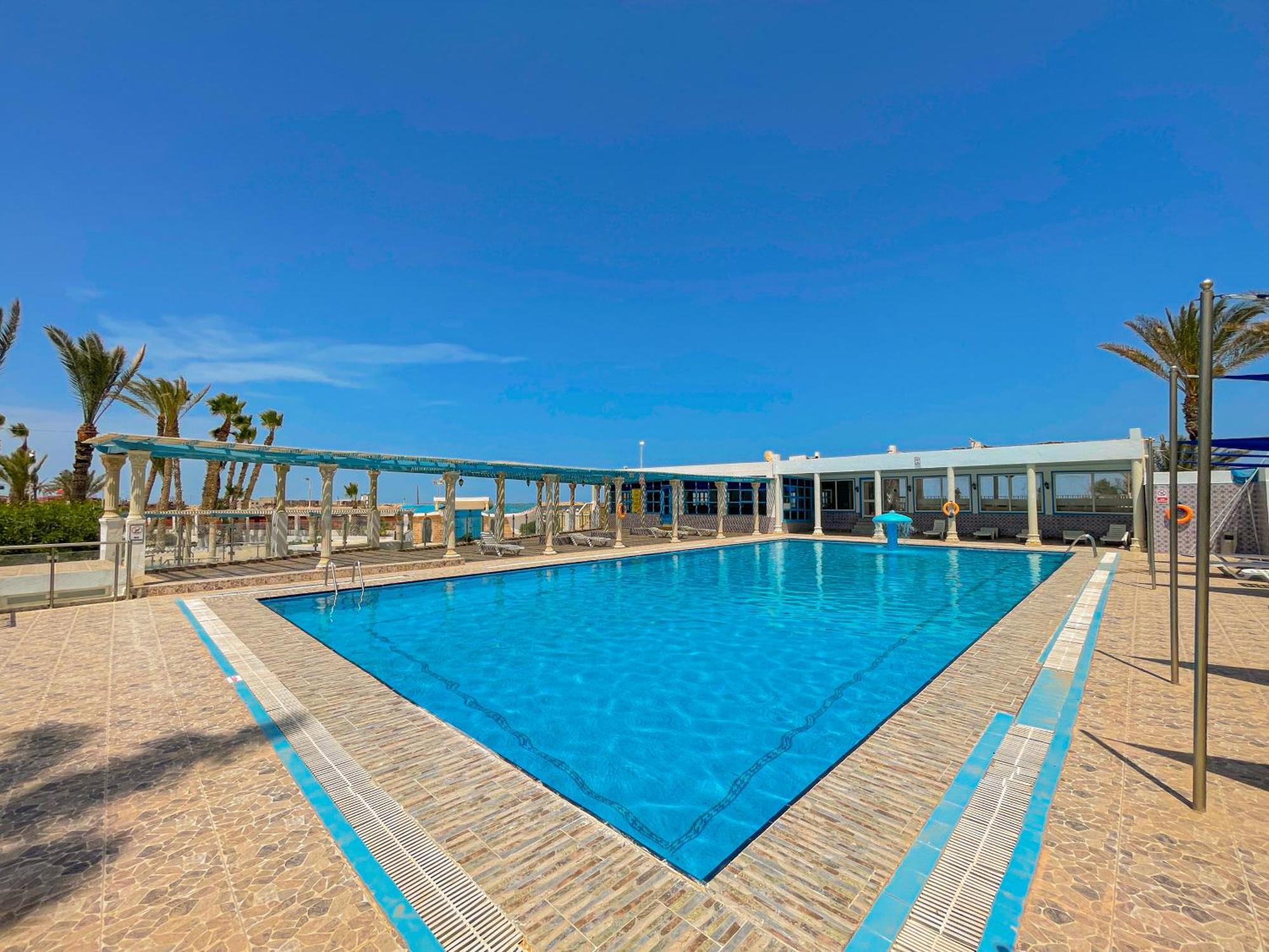 Hotel Oasis Gabes Exterior photo